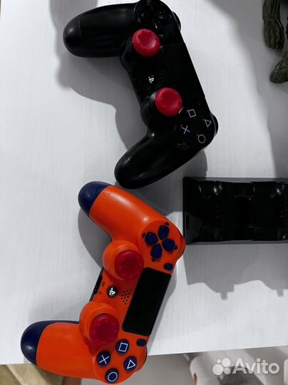 Игровая приставка ps4