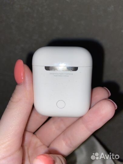 Беспроводные наушники apple AirPods