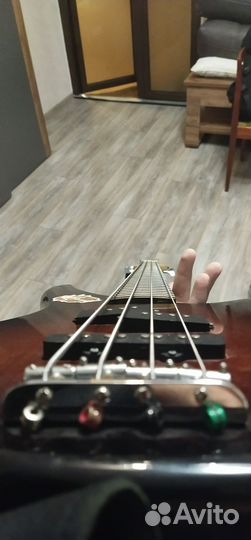 Басс гитара 4 струны