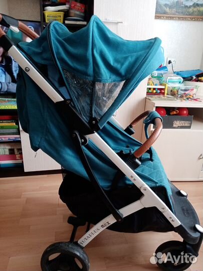 Коляска прогулочная