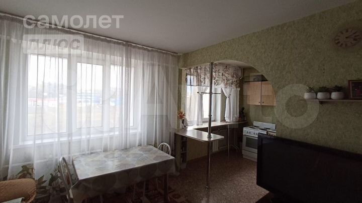 2-к. квартира, 48 м², 4/10 эт.