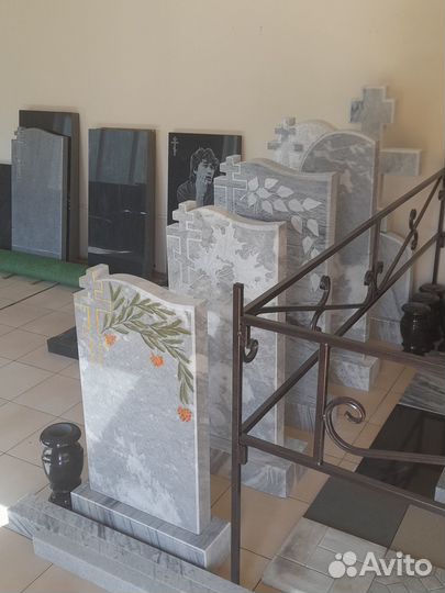 Памятники из гранита и мрамора