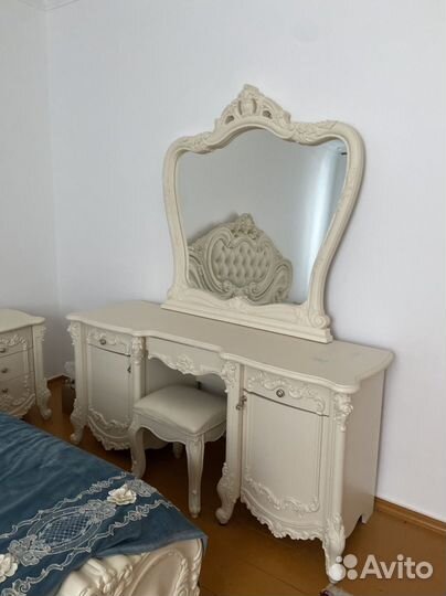 Спалтные гарнитур