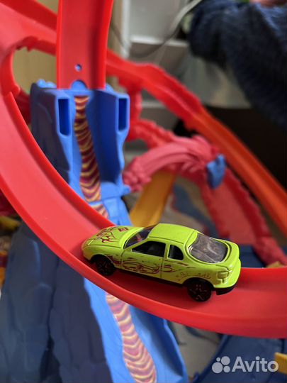 Хот Вилс Трек Сити Вулкан Hot Wheels
