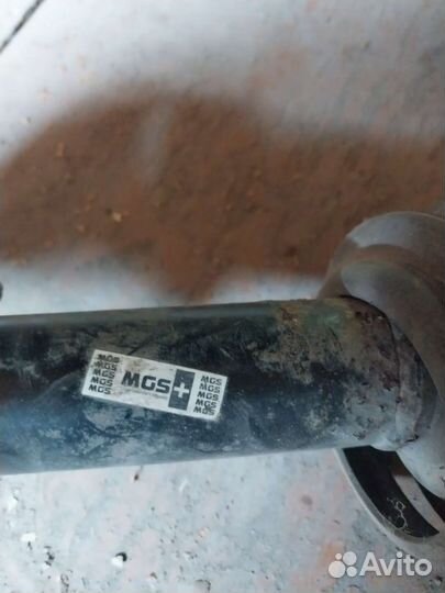 Заднии стойки mitsubishi lancer 9