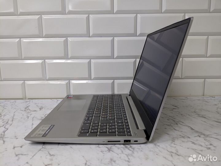 Ноутбук Lenovo Core i5/ram 8gb/SSD