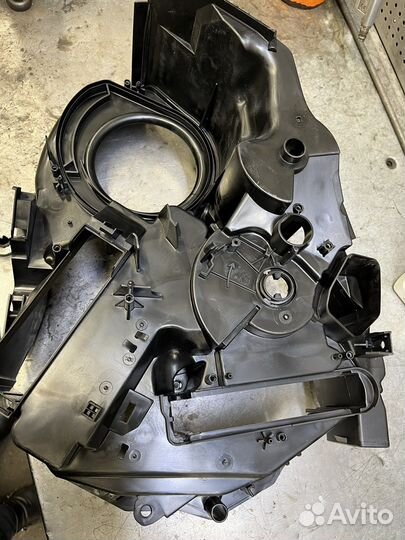 Корпус отопителя салона nissan