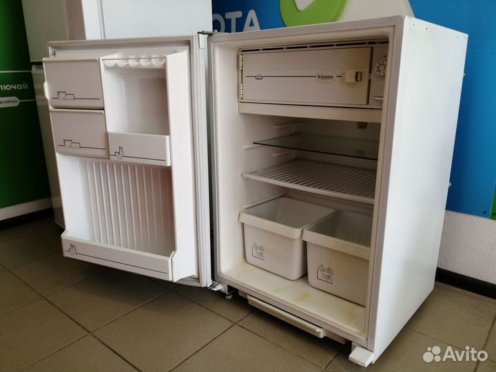 Холодильник Бирюса - Electrolux 8C-1