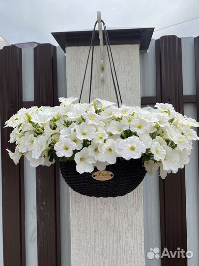 Кашпо из искусственного ротанга