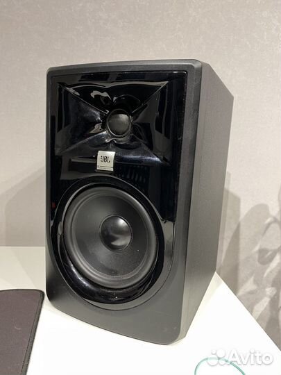 Студийные мониторы jbl 305P mkii