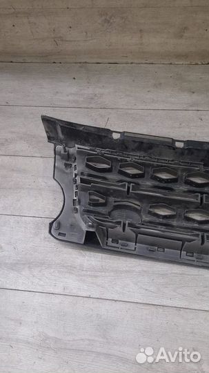 Решетка радиатора Land Rover Discovery 4 С 2013 По