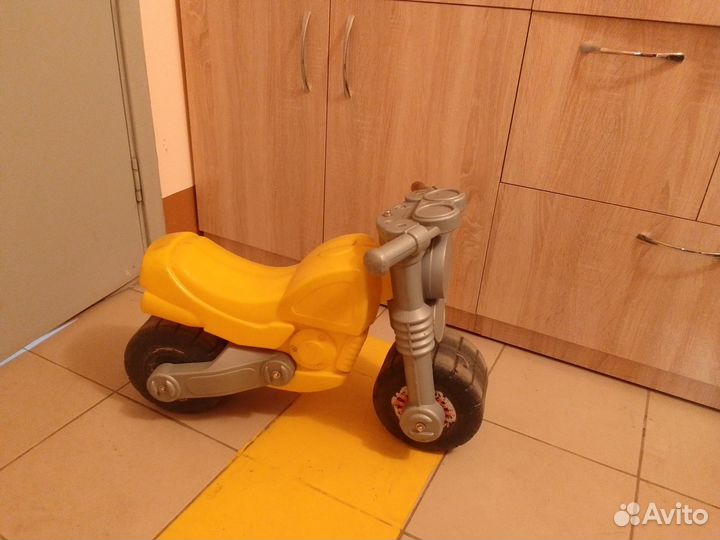 Детский мотоцикл беговел