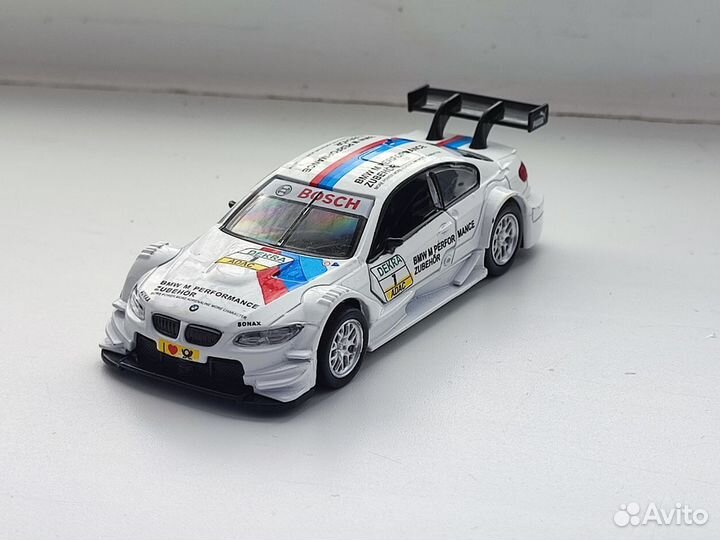Игрушечная моделька BMW M3 DTM