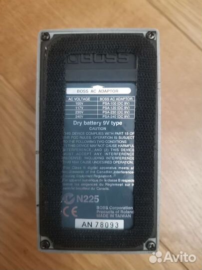 Boss SYB-3 Bass Synthesizer басовый синтезатор