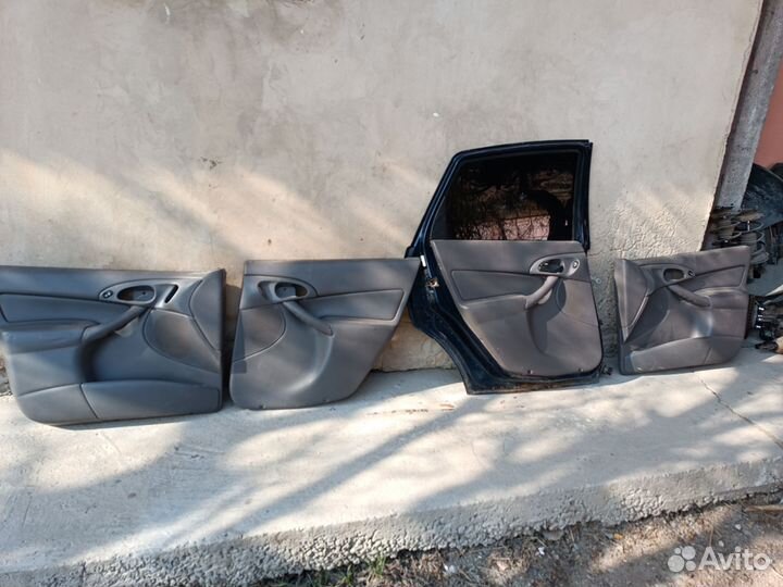 Комплект дверных карт Форд Фокус 1
