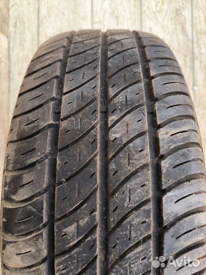 Hankook Radial H406 205/60 R15