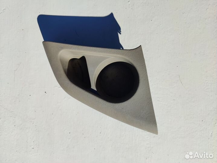 Пассажирский подстаканник mitsubishi grandis