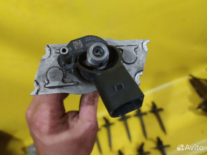 Форсунка дизельная Audi Q7 (4L) 2005-2015