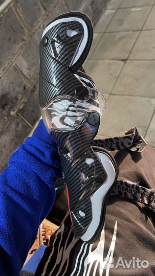 Наколеники в идеальном состоянии ичень хорошии