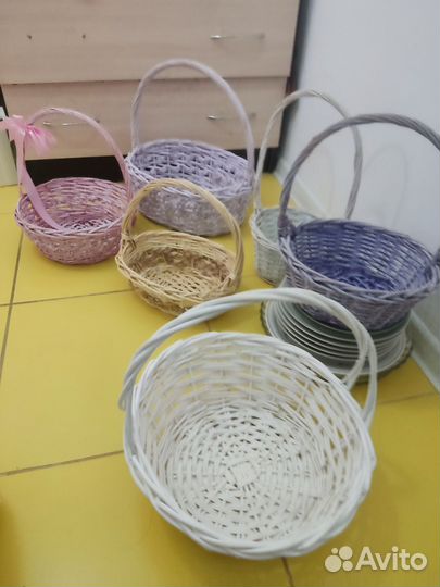 Корзина плетеная для подарков