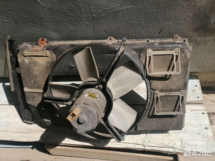 Вентилятор охлаждения радиатора Ауди 100