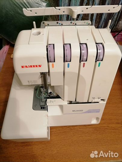 Оверлок Family ML645D