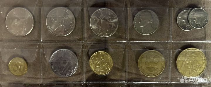 36 монет разных стран в отличном состоянии