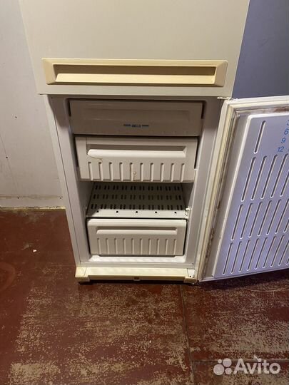 Холодильник stinol