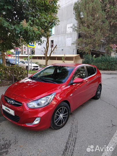 Hyundai Solaris 1.6 AT, 2012, 220 000 км