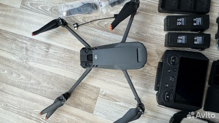 Dji mavic 3 fly more combo rc pro