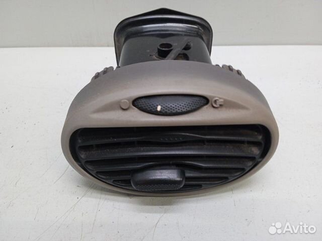 Дефлектор воздушный Ford Focus 1 2.0 2002