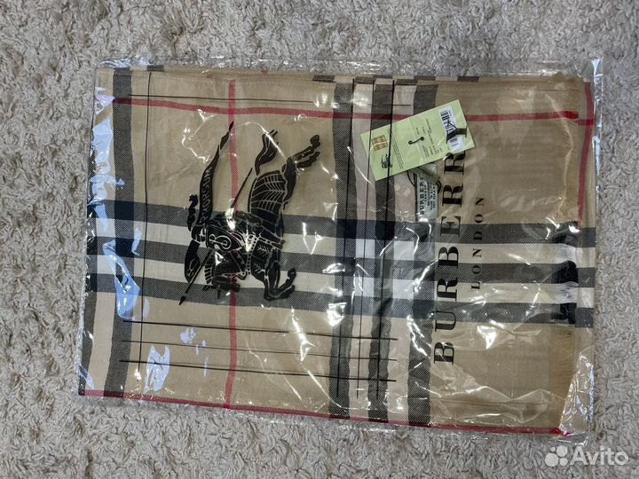 Шарф Burberry