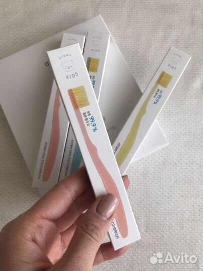 Зубная щетка детская новая Атоми