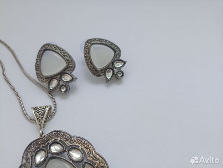 Комплект серьги и кулон индийские