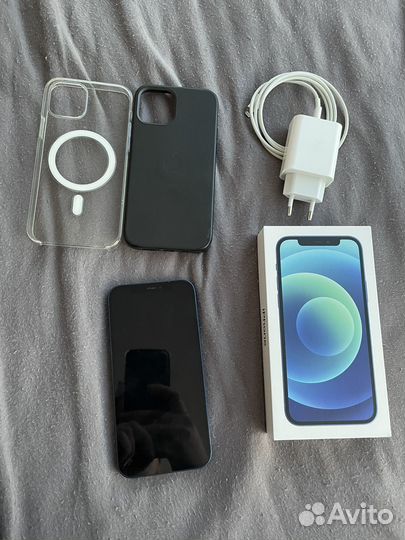 iPhone 12, 64 ГБ