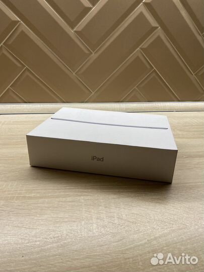 Продаю iPad (6th Generation) Wi-Fi