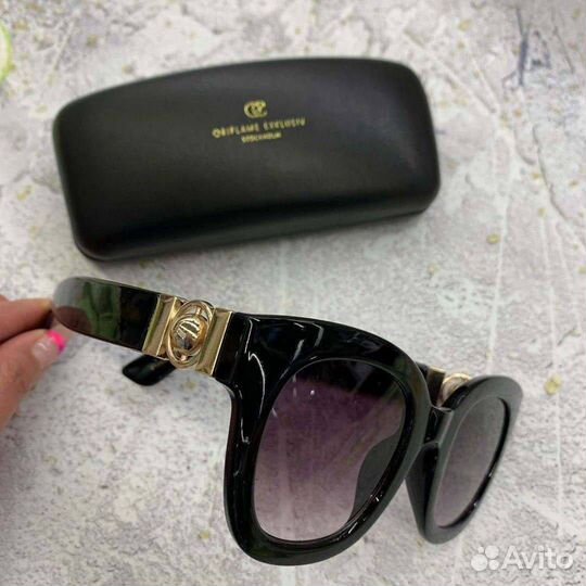 Очки солнцезащитные новые