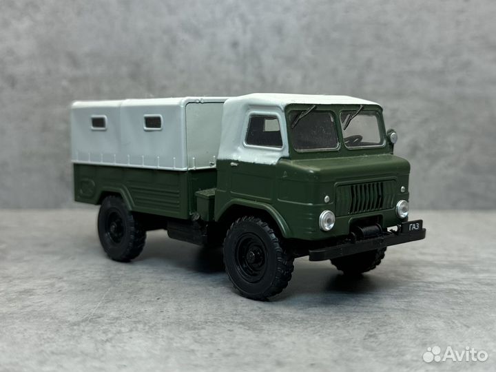 Коллекционная модель грузовика Газ-62 1:43