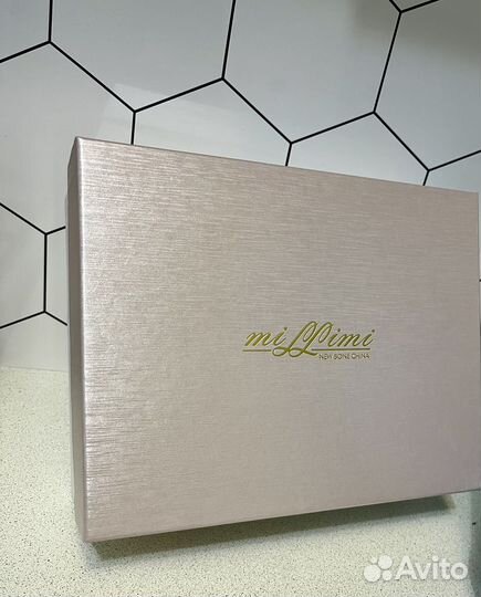 Фарфоровый чайный набор