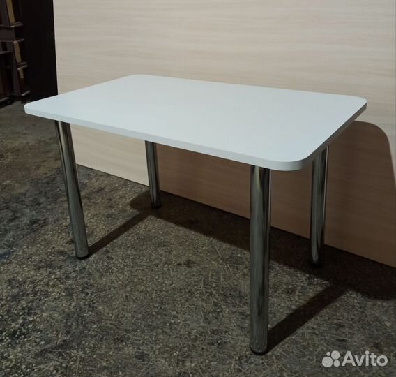 Кухонный стол. Новые. В наличии