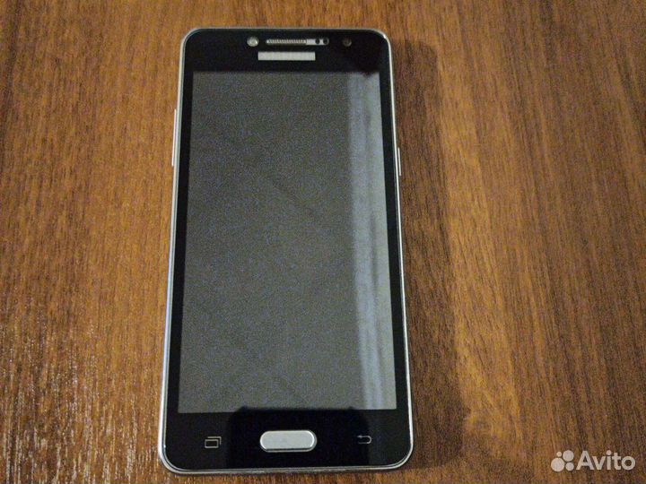 Телефон Samsung j2prime