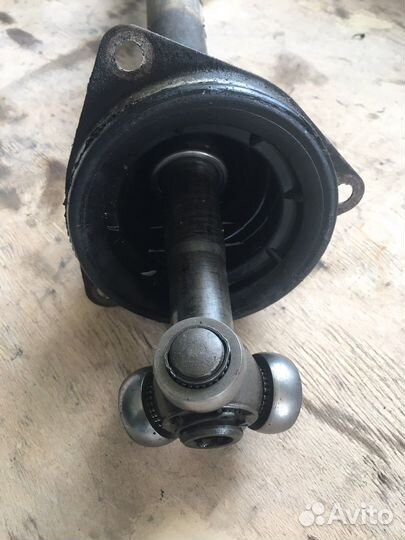 Привод левый полуось левая Renault Laguna 2