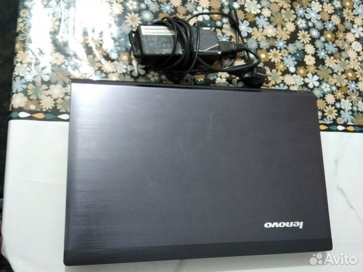 Ноутбук lenovo