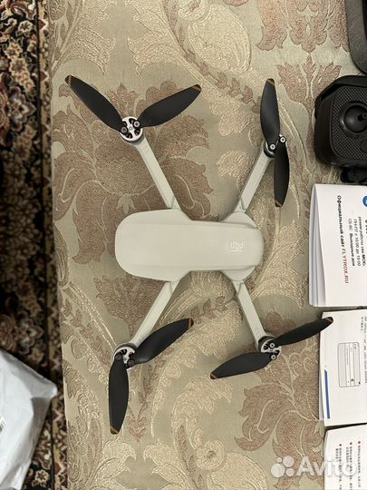 Дрон с GPS и камерой Flytrox Skylark (S6S)