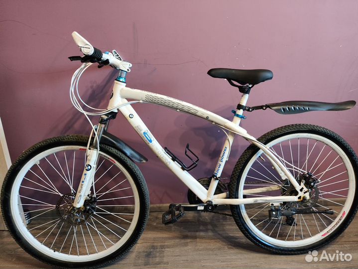 Велосипед BMW 26R на дисковых тормозах