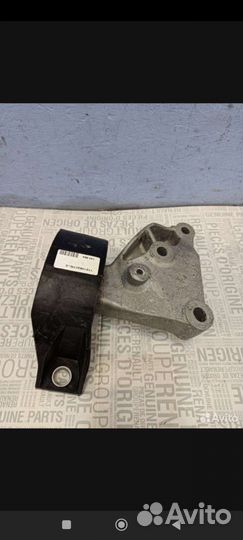 Рено Логан 2 подушки движок