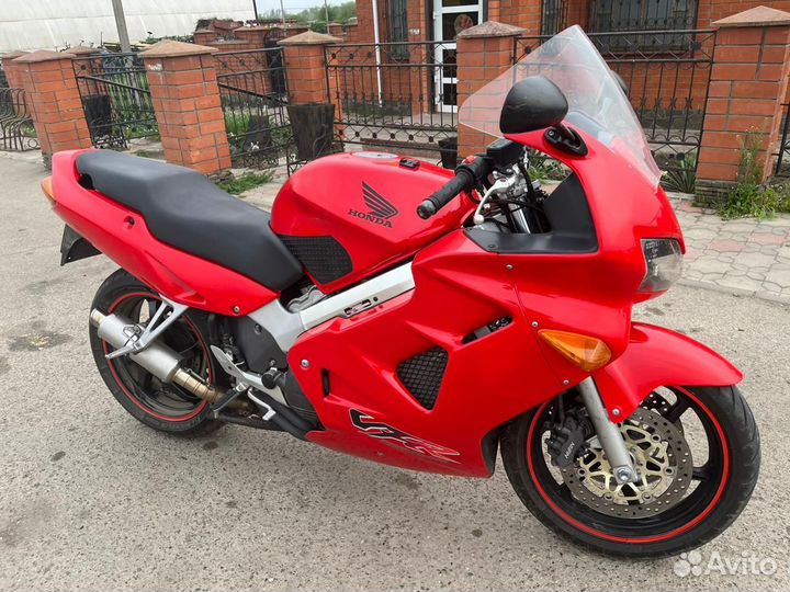 Honda VFR 800
