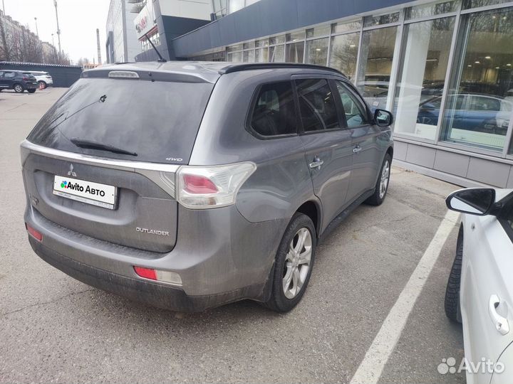 Mitsubishi Outlander 2.4 CVT, 2012, 199 600 км