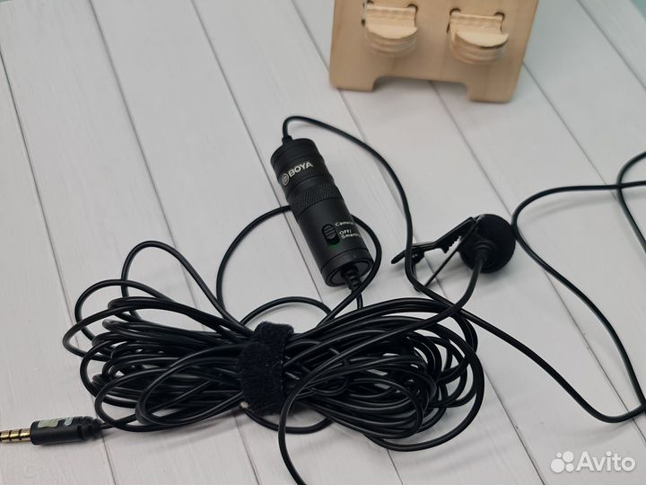 Микрофон петличный Boya BY-M1