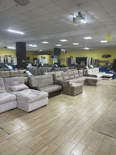 Торговая площадь, 820 м²
